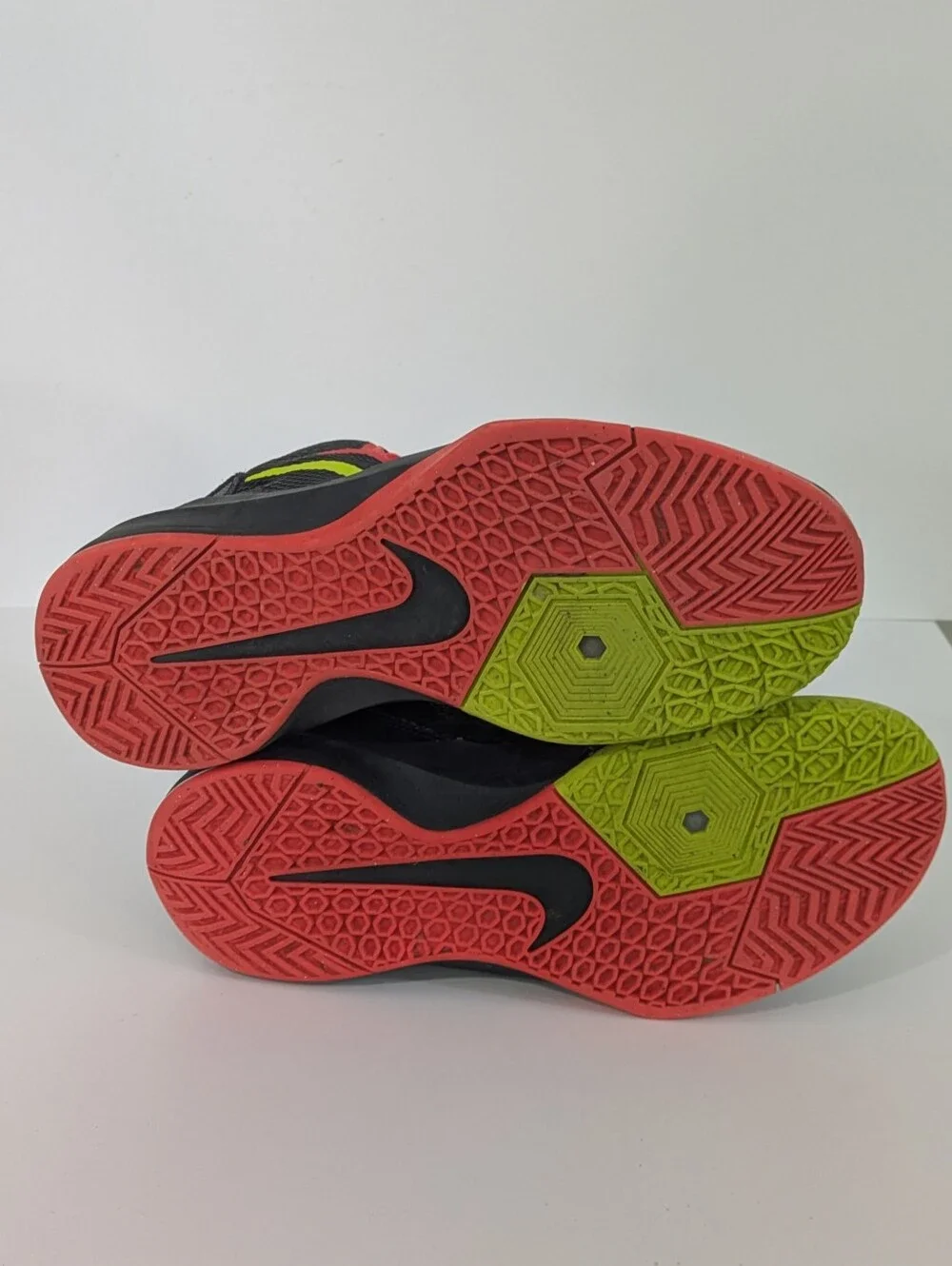 Nike Zoom Without A Doubt Basketball Sneakers - Size 9 Mens - Black Volt Crimson